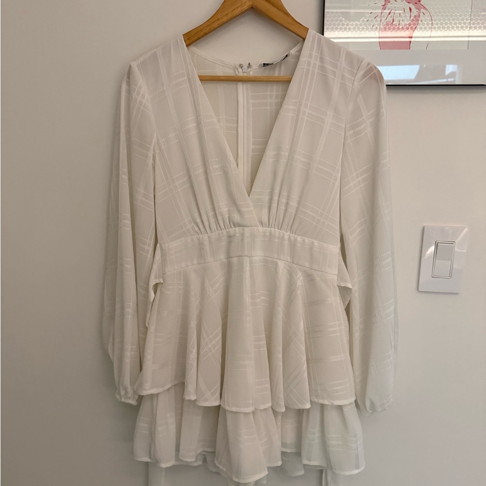 Elegant White V-Neck Blouse